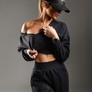 Dark Monarch; Urban Beauty: Spodnie Skinny; Urban Beauty: Bluza Dual Mode; Czapka 1Nasty Crew;