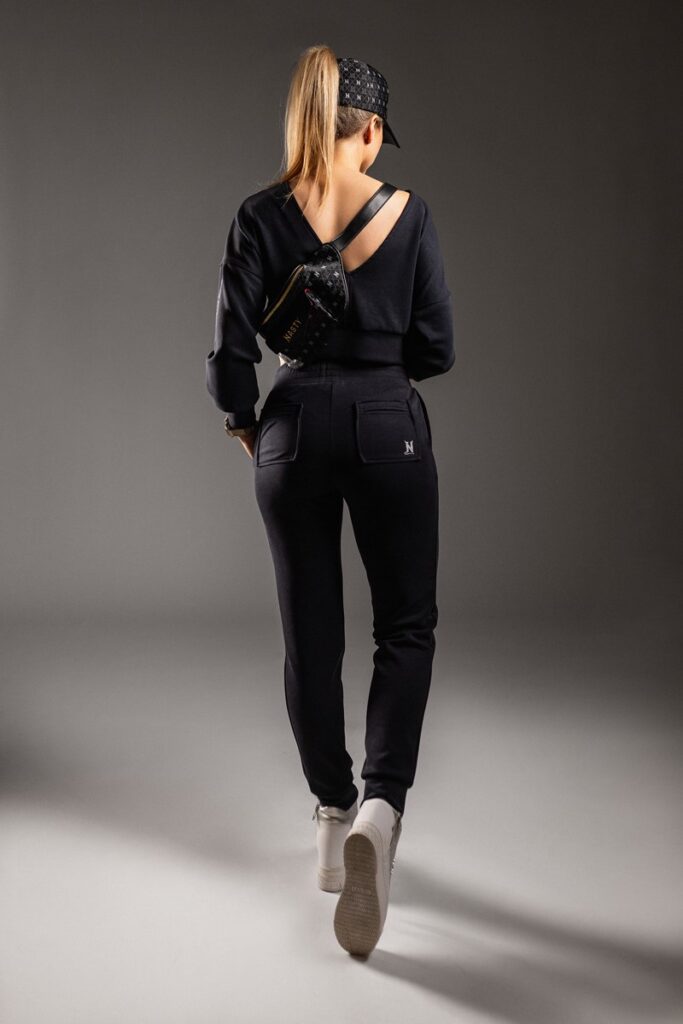 Dark Monarch, Urban Beauty: Spodnie Skinny, Urban Beauty: Bluza Dual Mode, Nerka 1Nasty Crew