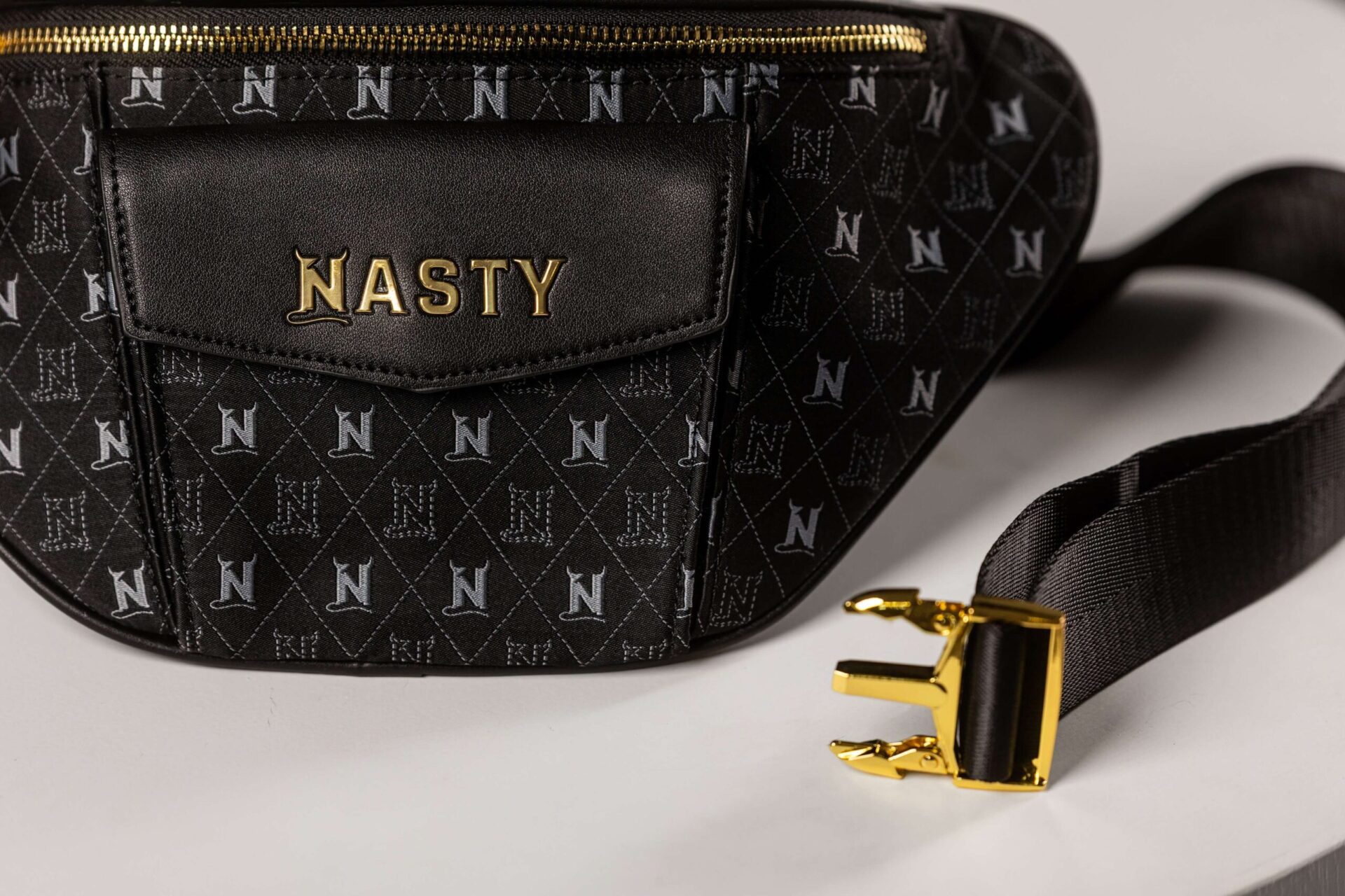 Gold Nerka 1Nasty – Crew